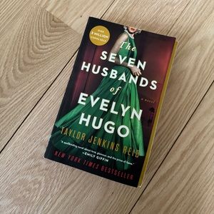The 7 Husbands of Evelyn Hugo